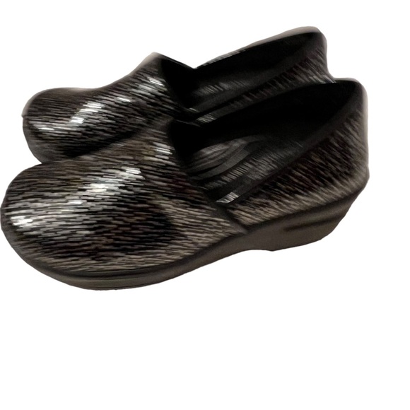 Easy Works by Easy Street Women’s Slip Resistant Clog Size 5M - Picture 5 of 6